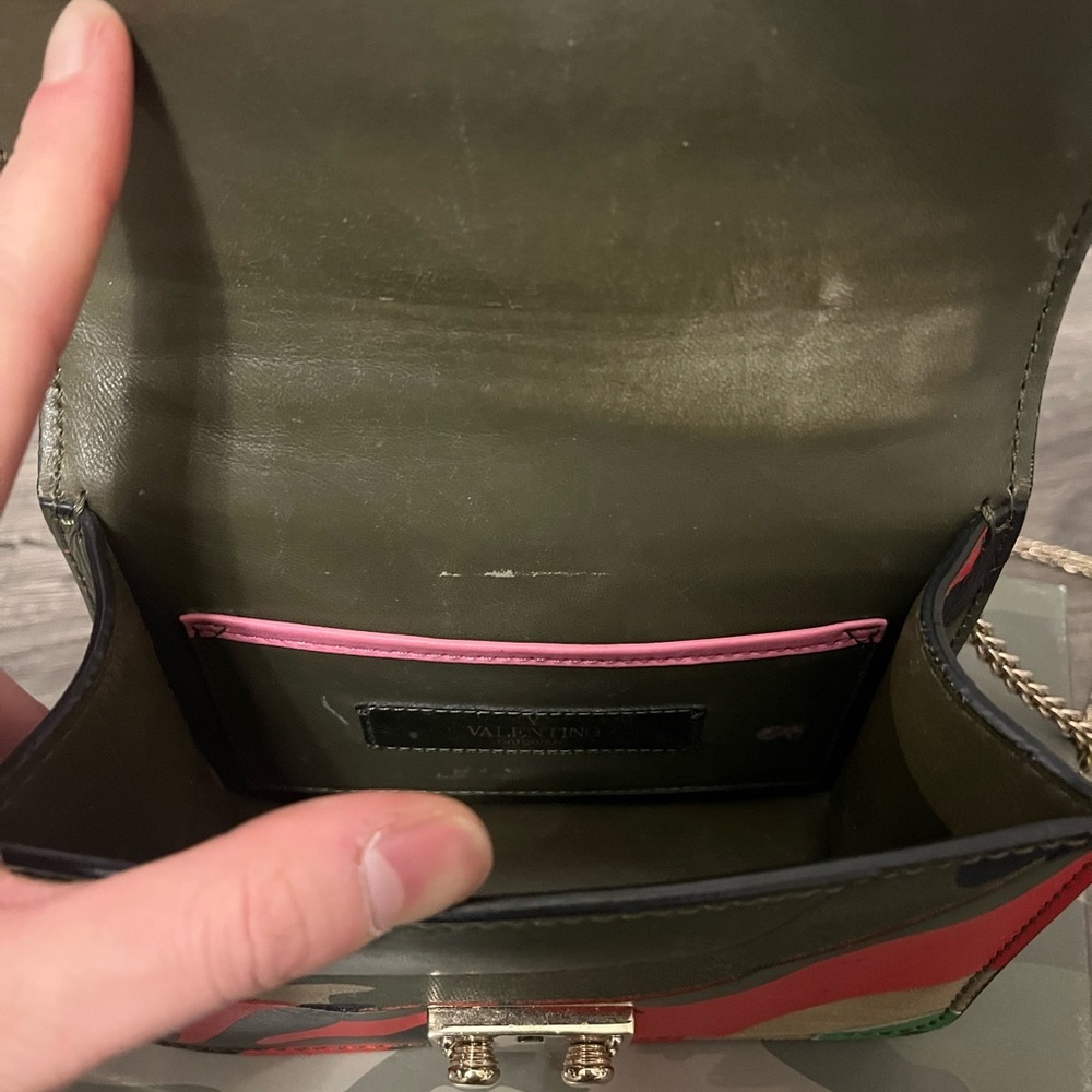 Valentino Garavani B-rockstud leather crossbody bag image 6